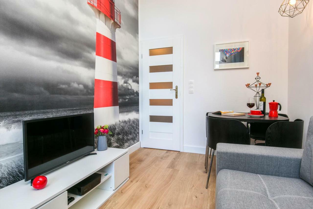 Berg Apartament Red Obok Starego Miasta กดัญสก์ ภายนอก รูปภาพ