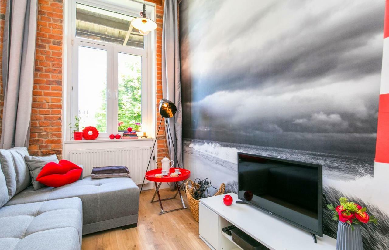 Berg Apartament Red Obok Starego Miasta กดัญสก์ ภายนอก รูปภาพ